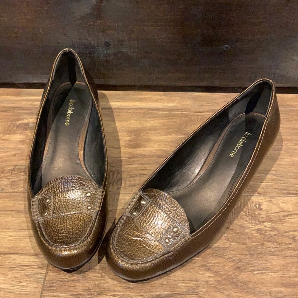 Liz Claiborne Jensen low heels